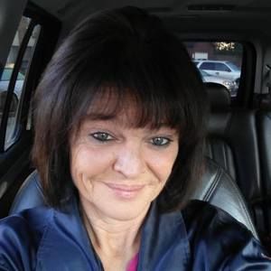 Meet your Posher, Leona